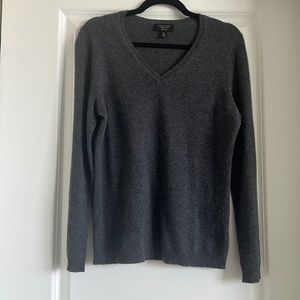 Cashmere dark gray sweater